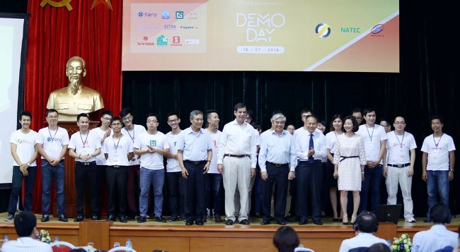  Sôi động ngày hội kinh doanh ý tưởng Demo Day 2016